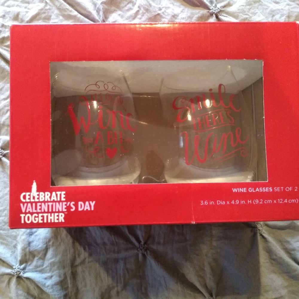 Valentine's Day Wine Glasses